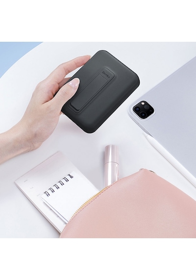 Magsafe Powerbank Benks Mp09 Magnetik Standlı İnce Tasarımlı Powerbank 6000mah 5w Siyah