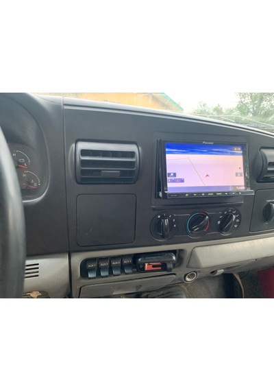 2004 Ford F-series / Çoklu Platform Çift Dın Radyo Çerçevesi