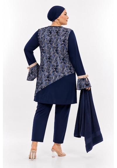 Pierre Cardin Büyük Beden Sıfır Yaka Desenli Kolları Volanlı İç Astarlı Dar Paça Çift Boneli Kadın Tesettür Mayo Lacivert Pierre Cardin Büyük Beden Sıfır Yaka Desenli Kolları Volanlı İç Astarlı Dar Paça Çift Boneli Kadın Tesettür Mayo Lacivert