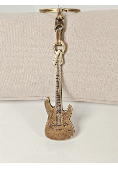 Antik Bronz Gitar Figürlü Metal Anahtarlık Müziğin Özgür Ruhu Ve Zamansız Stil Çok Renkli