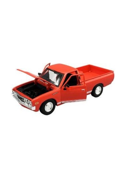 Maisto 1973 Datsun 620 Pick Up 1 24 Model Araba