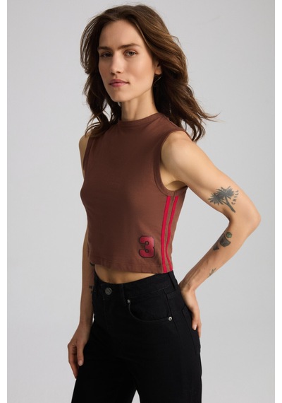 ETHIQUET YES IN Kadın Kontrast şeritli Baskılı %100 Organik Pamuk Crop Kolsuz Kahverengi T-Shirt