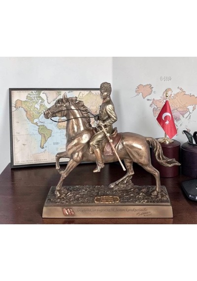 Veronese Mustafa Kemal Atatürk Atlı Bronz Renk Koleksiyon Figür 28cm
