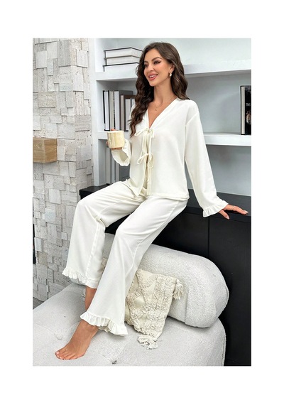 Moda Dua Kadın Beyaz Önden Bağlamalı Kolu Ve Paçası Fırfır Detaylı Uzun Kollu Pijama Takımı