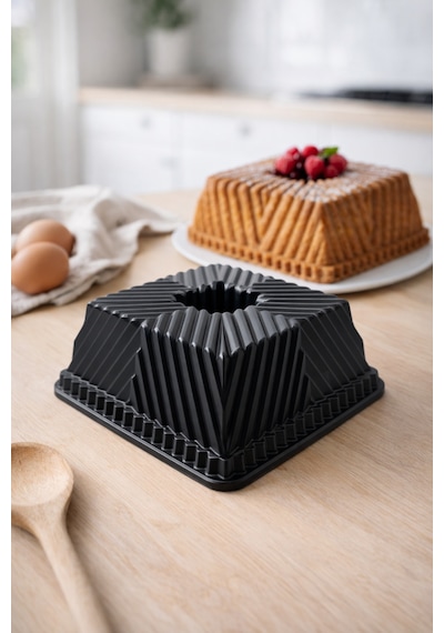 Siena Döküm Kek Kalıbı 22cm Siyah Siyah