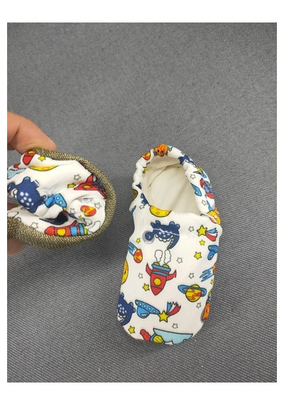 Loove Bebe Bebek Patik Ev Kreş Ayakkabısı Lastikli Ergonomik Tasarım Desenli Uzay Beyaz