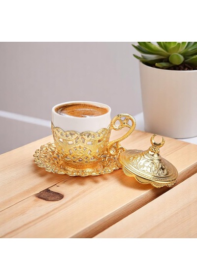Hilal Motifli Türk Kahvesi Fincanı Ve Tabağı Zamak Gövde, Porselen İç Kupa Geleneksel Gelincik Model Tekli Altın Sarısı Çok Renkli Hilal Motifli Türk Kahvesi Fincanı Ve Tabağı Zamak Gövde, Porselen İç Kupa Geleneksel Gelincik Model Tekli Altın Sarısı Çok Renkli
