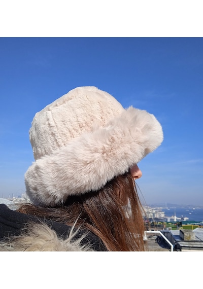 Shopiolog Pofidik Peluş Şapka Kışlık Suni Kürk Kalpak Bej Kova Şapka Bej