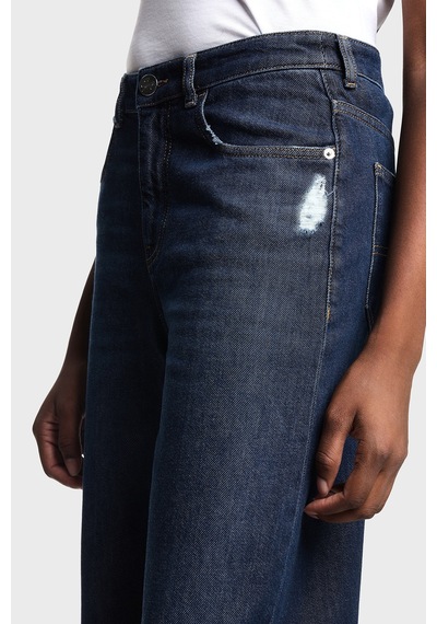 Emporio Armani Pamuklu Relaxed Fit Geniş Paça Vintage Görünümlü Jeans Kadın Kot Pantolon Ew000737 Af17033 Mb001 Lacivert Emporio Armani Pamuklu Relaxed Fit Geniş Paça Vintage Görünümlü Jeans Kadın Kot Pantolon Ew000737 Af17033 Mb001 Lacivert