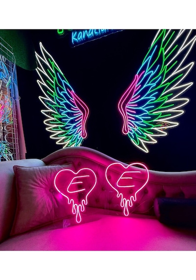 Kişileştirilebilir Harfli Kalp Neon Tabela Pembe