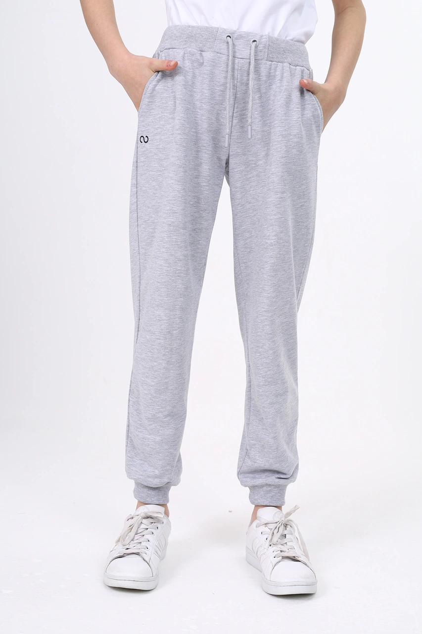 Kız Çocuk Baskılı Beli Paçası Ribanalı Cepli Basic Jogger Eşofman Altı 2 İplik Gri Melanj Kız Çocuk Baskılı Beli Paçası Ribanalı Cepli Basic Jogger Eşofman Altı 2 İplik Gri Melanj