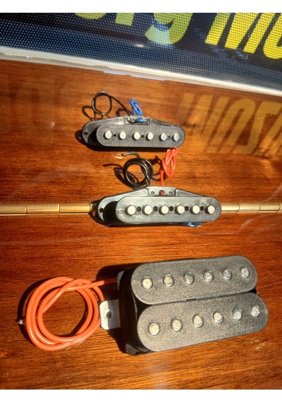 Elektro Gitar Manyetik Seti H/s/s 3 Adet 2 Single 1 Humbucker Kaliteli Ton Siyah