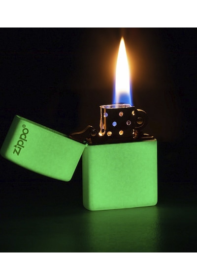Zippo Glow In Dark Zippo Logo Çakmak - 49193ZL-087043
