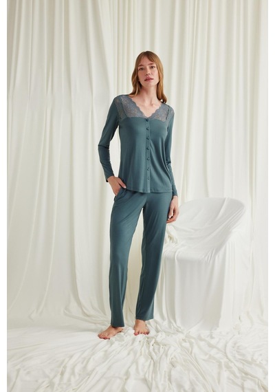 Monamise Kadın Yakası Omzu Ve Paçası Dantelli Boydan Düğmeli Pijama Takımı 18537-yeşil Yeşil