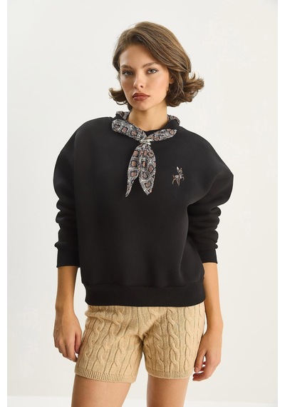 Shade Kadın Fular Detaylı Ceylan Nakışlı Üç İplik Şardonlu Oversize Sweatshirt 6916 60283615 - Siyah