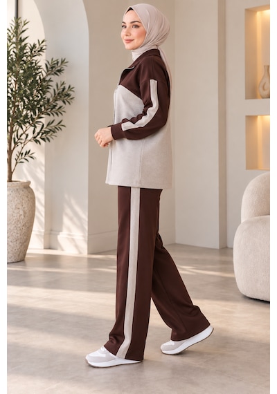 Stilkusagi Kahverengi Bloklu Fermuarlı Hırka Pantolonlu Triko Takım Oversize Tesettür Stilkusagi Kahverengi Bloklu Fermuarlı Hırka Pantolonlu Triko Takım Oversize Tesettür
