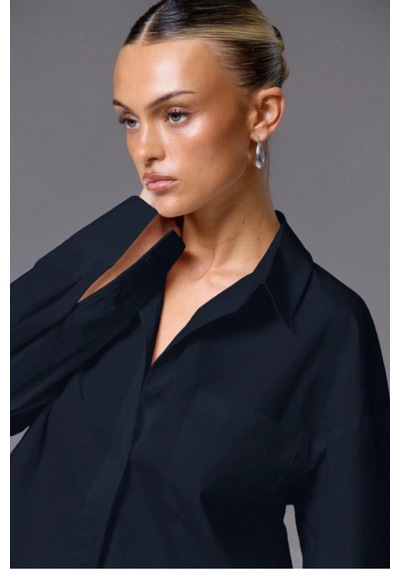 Tarz Cool Kadın Oversize Gömlek Uzun Kollu Basic Salaş Kesim Poplin Trend Şık Günlük Gömlek Lacivert Tarz Cool Kadın Oversize Gömlek Uzun Kollu Basic Salaş Kesim Poplin Trend Şık Günlük Gömlek Lacivert