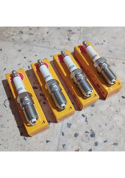 7701045018 91-95 Renault R21 Concorde Buji Takımı 4 Adet