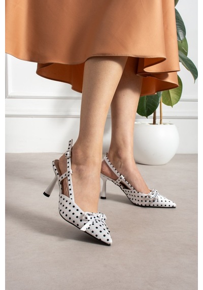Dabab Shoes Polkıa Beyaz Puantiye Desenli Saten Sivri Burun Slingback 7 Cm İnce Topuklu Ayakkabı