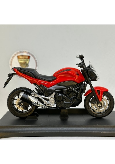 Honda Nc750s 1:18 Diecast Model Motosiklet