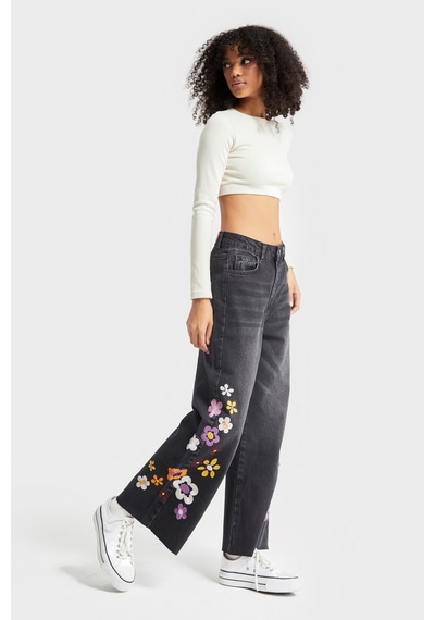 Itsbasic Kadın Koyu Füme Renk Çiçek Nakışlı Culotte Fit Tasarım Denim Jean