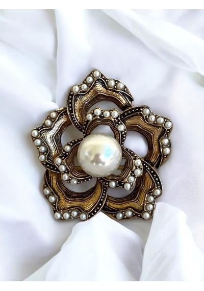 Kristal Taşlı Küçük Çiçek Motif Broş İnci
