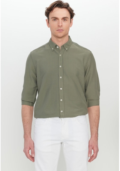 AC&Co / Altınyıldız Classics Erkek Hakı Slim Fit Dar Kesim Düğmeli Yaka Armürlü Gofre Desenli Gömlek Haki AC&Co / Altınyıldız Classics Erkek Hakı Slim Fit Dar Kesim Düğmeli Yaka Armürlü Gofre Desenli Gömlek Haki