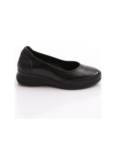 Dgn 2265 Kadin Comfort Ayakkabi Siyah Petek