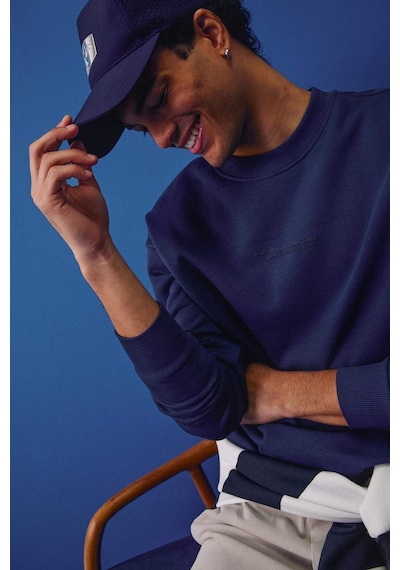 Defacto Boxy Fit Bisiklet Yaka İçi Yumuşak Tüylü Baskılı Sweatshirt X8282az25aunv64 Lacivert Defacto Boxy Fit Bisiklet Yaka İçi Yumuşak Tüylü Baskılı Sweatshirt X8282az25aunv64 Lacivert