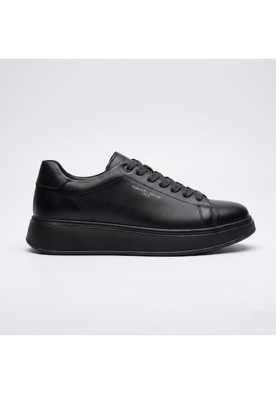 Komcero Bağcıklı Kalın Taban Sade Model Erkek Hakiki Deri Günlük Sneaker Ayakkabı K1372-2225 Siyah Komcero Bağcıklı Kalın Taban Sade Model Erkek Hakiki Deri Günlük Sneaker Ayakkabı K1372-2225 Siyah