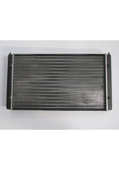Volkswagen Golf 3 92/98 Su Radyatörü Tek Fanlı Tip 1.4/1.6 525x300 Klimasız - Isıtma Soğutma Sistemleri