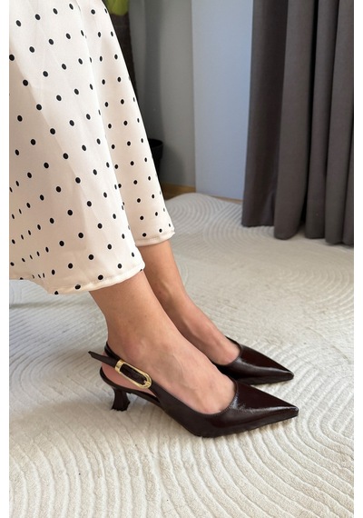 Preshley Kadın Flow Kahve Rugan Sivri Burunlu Kısa 5 Cm Topuklu Rahat Şık Arkası Acık Stiletto Ayakkabı Kahverengi Preshley Kadın Flow Kahve Rugan Sivri Burunlu Kısa 5 Cm Topuklu Rahat Şık Arkası Acık Stiletto Ayakkabı Kahverengi