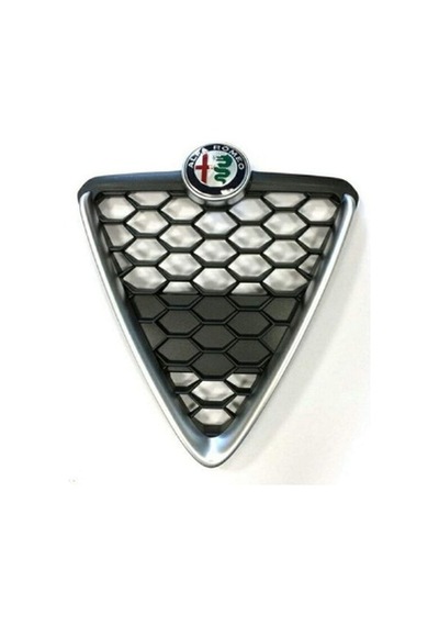 Alfa Romeo Gıulıetta Ön Tampon Üçgen Panjur Parlak