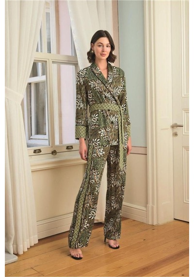 Lisinya Çiçek Yaprak Ve Etnik Desenli Pijama Takımı Siyah