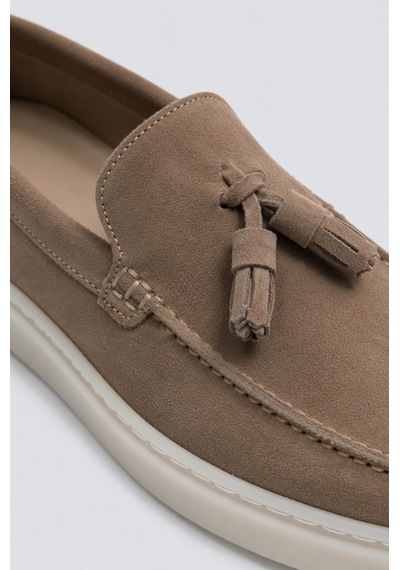 Püsküllü %100 Süet Loafer Bej