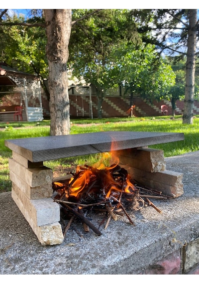 Mangal Taşı 35x40cm - Doğal Bazalt Taşı Mangal, Barbekü, Pişirme
