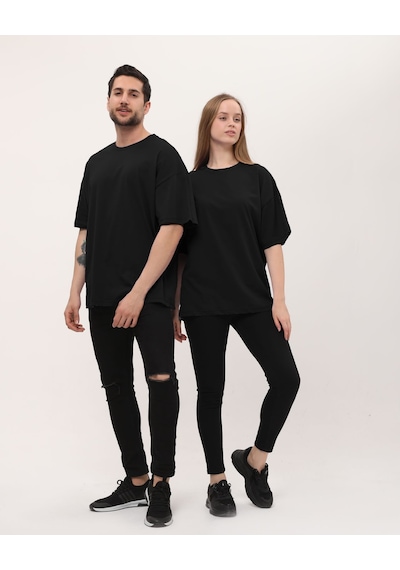 Unisex Siyah Oversize Bol Kalıp T-shirt Çift Kombini Tavsiyesi Siyah