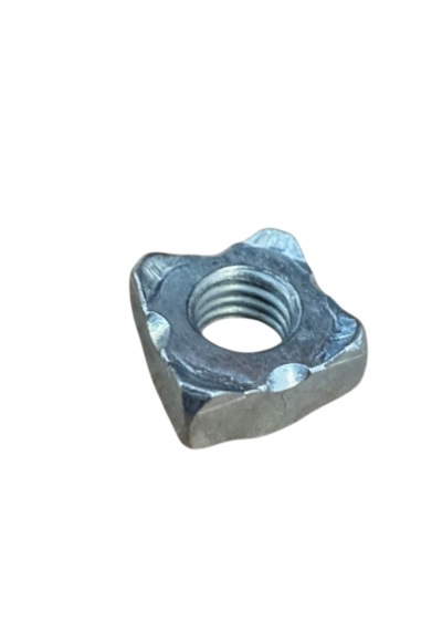 M8 Galvanizli Tırnaklı Kare Somun 100 Ad.