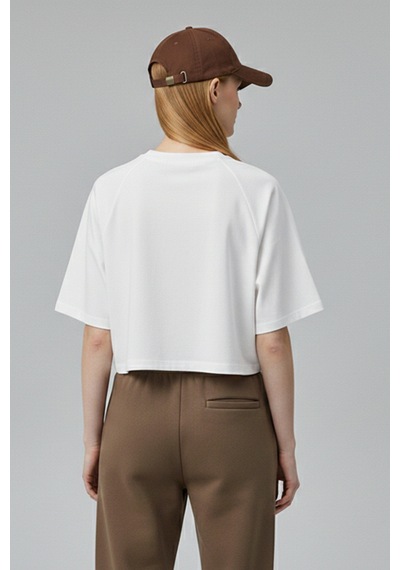 Soft&Basic Kadın Nakışlı Regular %100 Organik Pamuk Yuvarlak Yaka Kısa Crop T-shirt Siyah - Beyaz