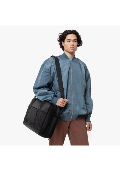 Eastpak Multipak Cnnct Coat Seyahat Çantası Ek0a5bıy80w Siyah