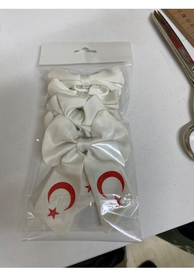Ayyıldızlı Beyaz Fiyonk Toka Otomatik 4 Lü