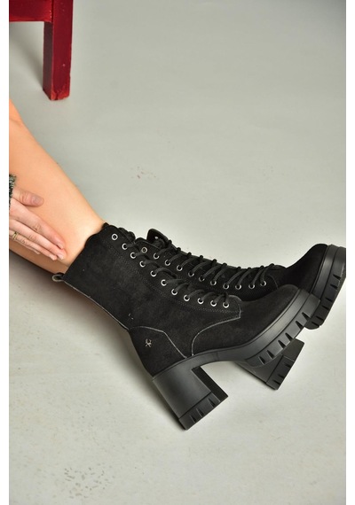 Fox Shoes T973559002 Siyah Süet Kalın Topuklu Kadın Postal Bot Siyah