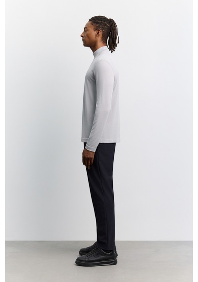 Avva Erkek Gri Yarım Balıkçı Yaka Rayon Tüylenmeyen Basic Regular Fit Triko Kazak B005151