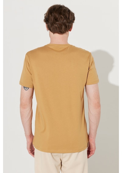 Ac&Co / Altınyıldız Classics Erkek Hardal Slim Fit Dar Kesim %100 Pamuk Bisiklet Yaka Kısa Kollu Tişört Hardal