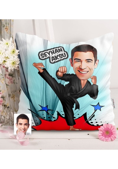 Kişiye Özel Bay Karateci Karikatürlü Saten Yastık