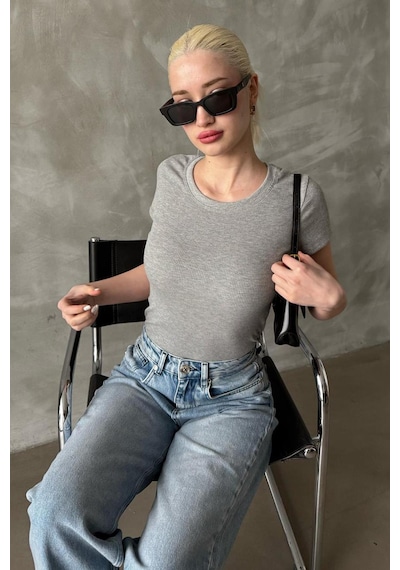 Gri Geniş Yaka Fittili Basic Kadın T-shirt Mg2293 Gri