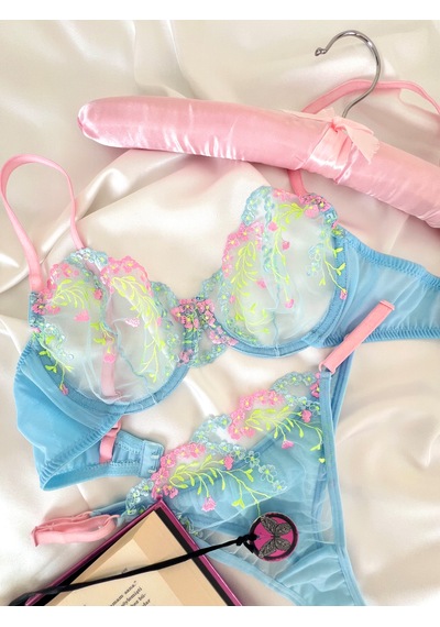 Arinda Babylue Bebe Mavisi Zarif Çiçek Desenli İşlemeli Brode Kapsız Balenli Bralette Sütyen Tanga Alt Üst Çamaşırı Takımı 2 Parça Arinda Babylue Bebe Mavisi Zarif Çiçek Desenli İşlemeli Brode Kapsız Balenli Bralette Sütyen Tanga Alt Üst Çamaşırı Takımı 2 Parça