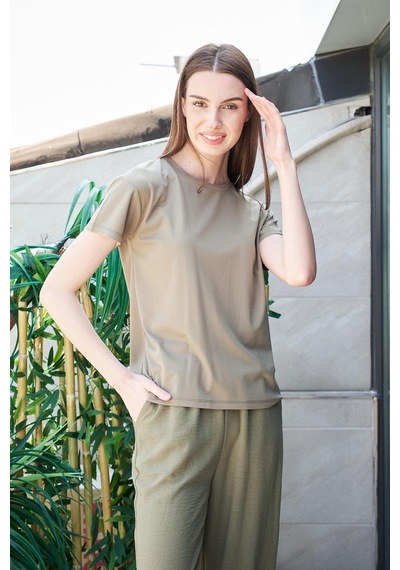 Jument Kadın Sıfır Yaka Kırışmaz Span Karışımlı Şık Kısa Kol Likralı T-shirt Bluz-haki Haki Jument Kadın Sıfır Yaka Kırışmaz Span Karışımlı Şık Kısa Kol Likralı T-shirt Bluz-haki Haki