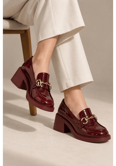 Selin Shoes Hily Gold Aksesuar Detay Kadın Loafer- Bordo Rugan