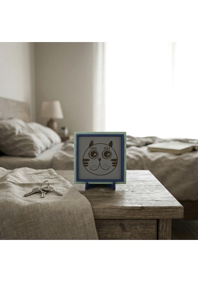 Kedi Yüzü Yazılı Modern Dekoratif Obje, Ev Ve Ofise Estetik Ve Neşe Veren Masaüstü Aksesuarı 10x10cm